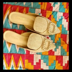 Point Toe & Rhinestone Decor Flat Mules